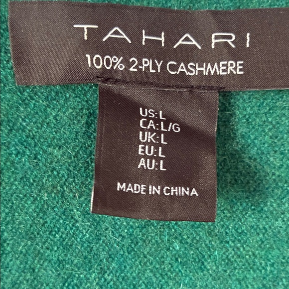 Tahari Women's Rich Green V-Neck Raglan Sleeves Sweater 100% CASHMERE Size Large - Picture 3 of 5